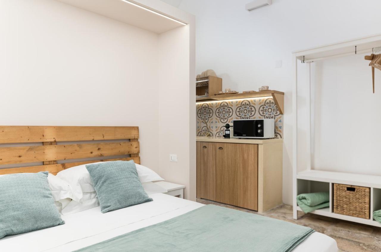 オストゥーニ Casa Adeleヴィラ エクステリア 写真